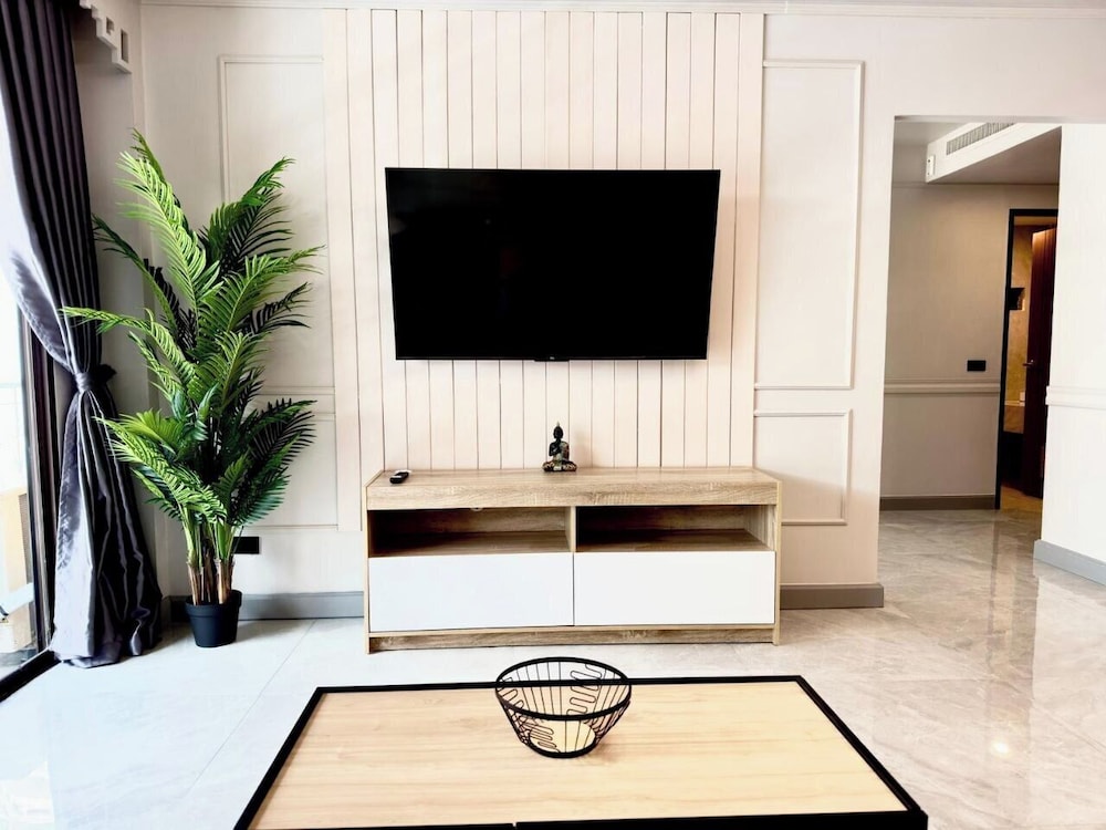 Family Apartment - Photo 2