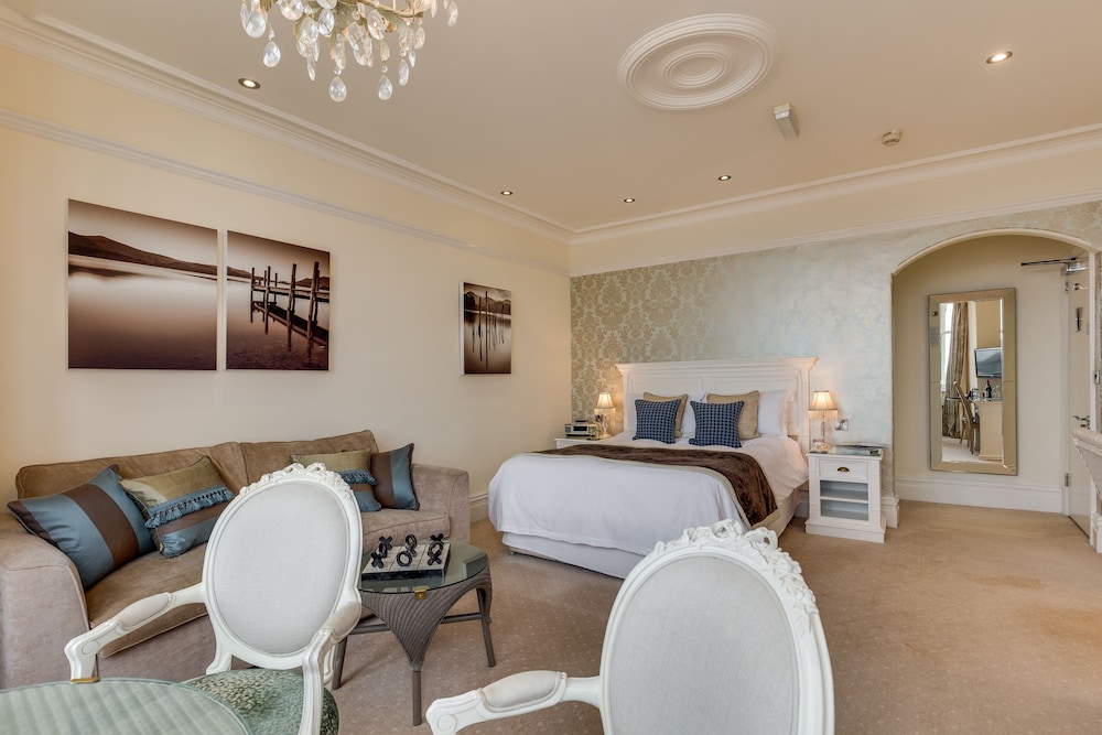 Suite (Two) photo 1