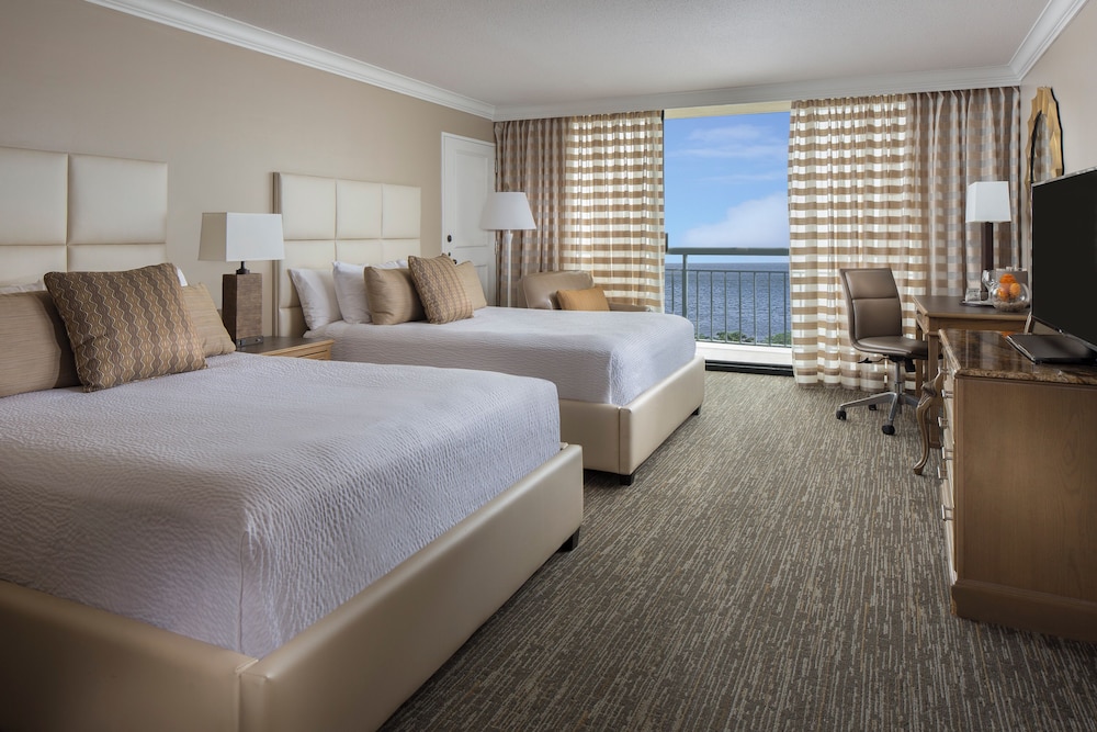Executive Suite, 2 Queen Beds, Executive Level photo 1