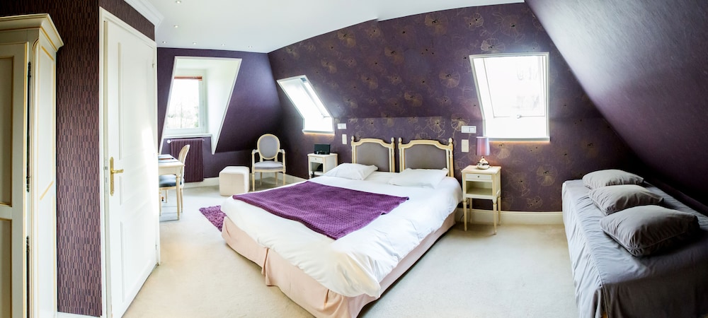 Deluxe Room (occ max 2) - Photo 1