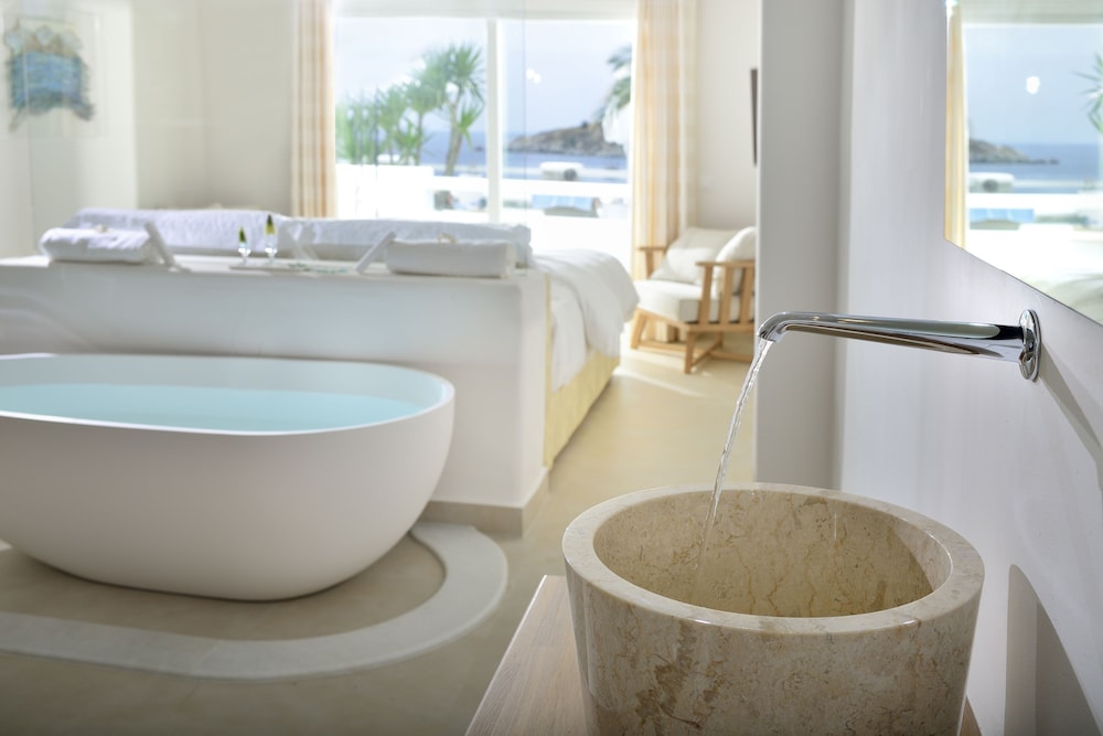 Elegant Suite, Sea View - Photo 11