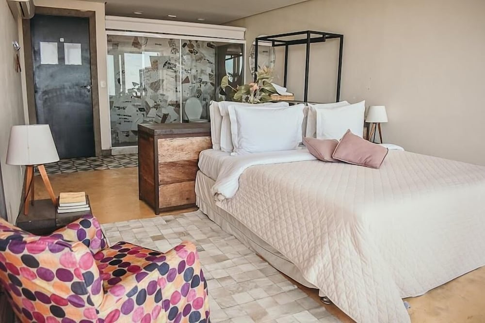 Suite, Ocean View