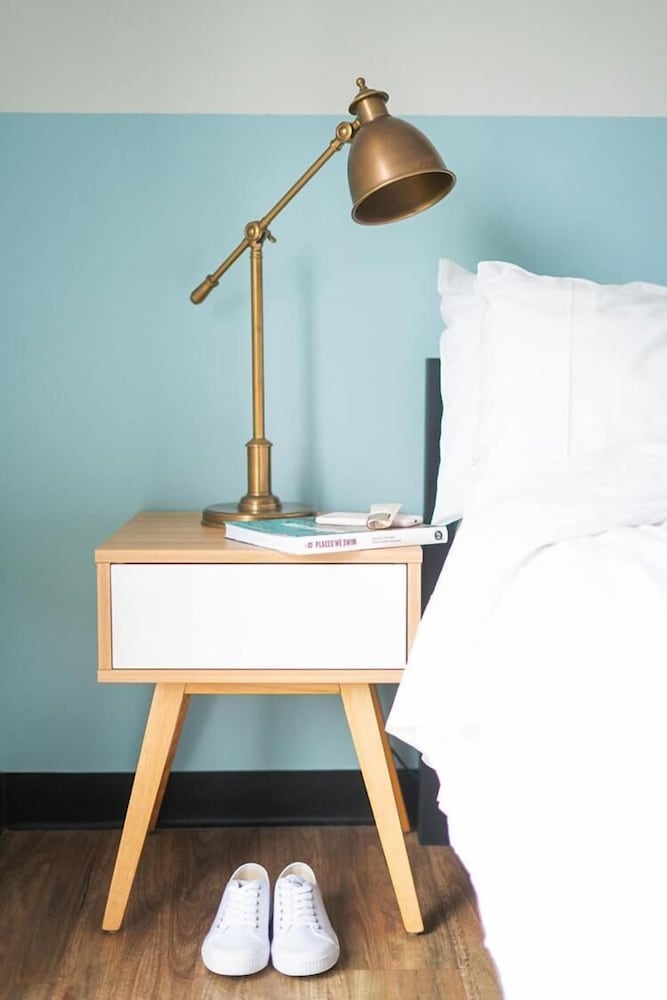 Queen Room with Ensuite - Photo 8