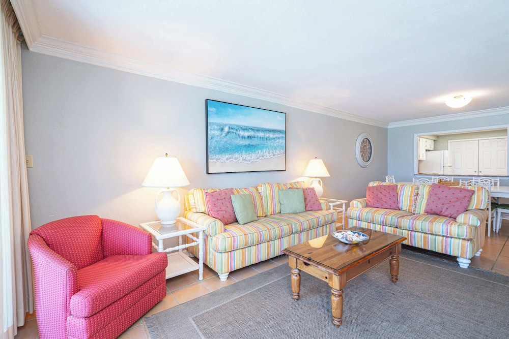 Condo, Multiple Beds, Balcony, Ocean View (Beachfront Bliss at Shoreline Towers ) photo 2