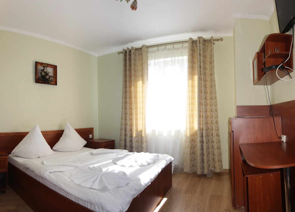 Superior Double Room, 1 King Bed, Non Smoking photo 1