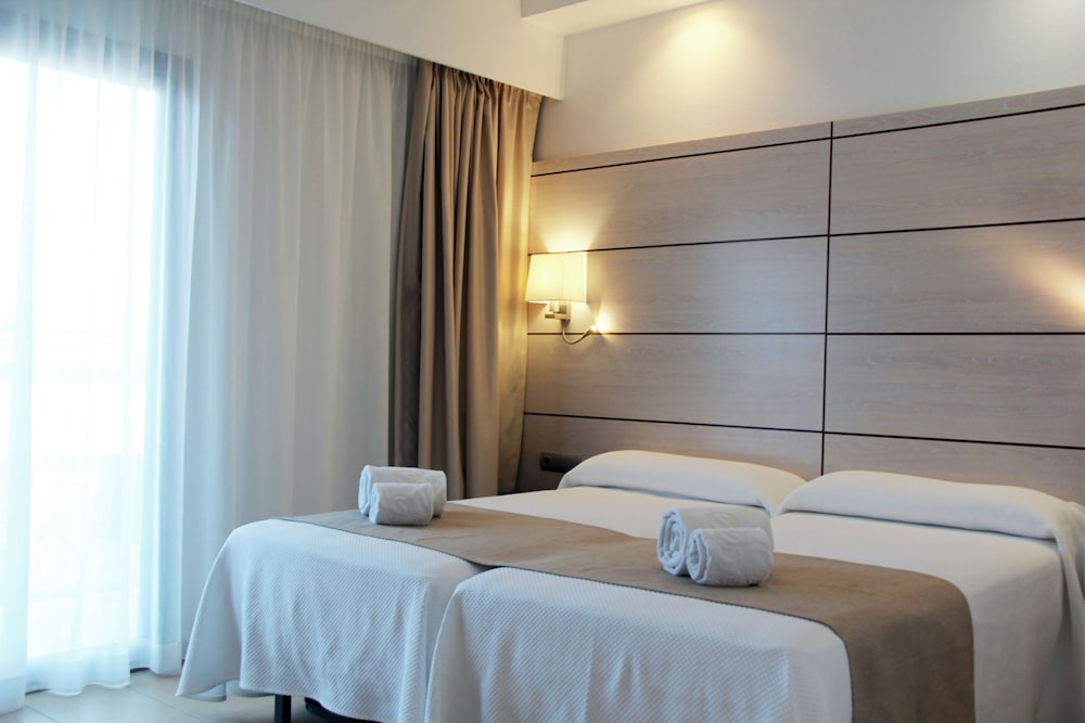 Double Room, Balcony - Photo 3