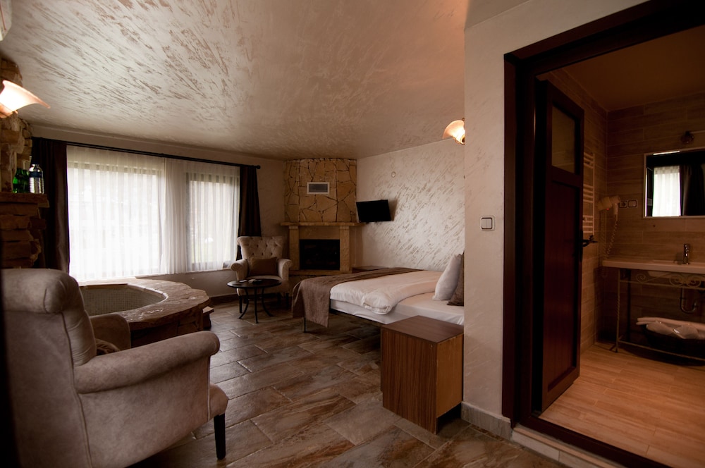 Exclusive Double Room, 1 Queen Bed photo 2