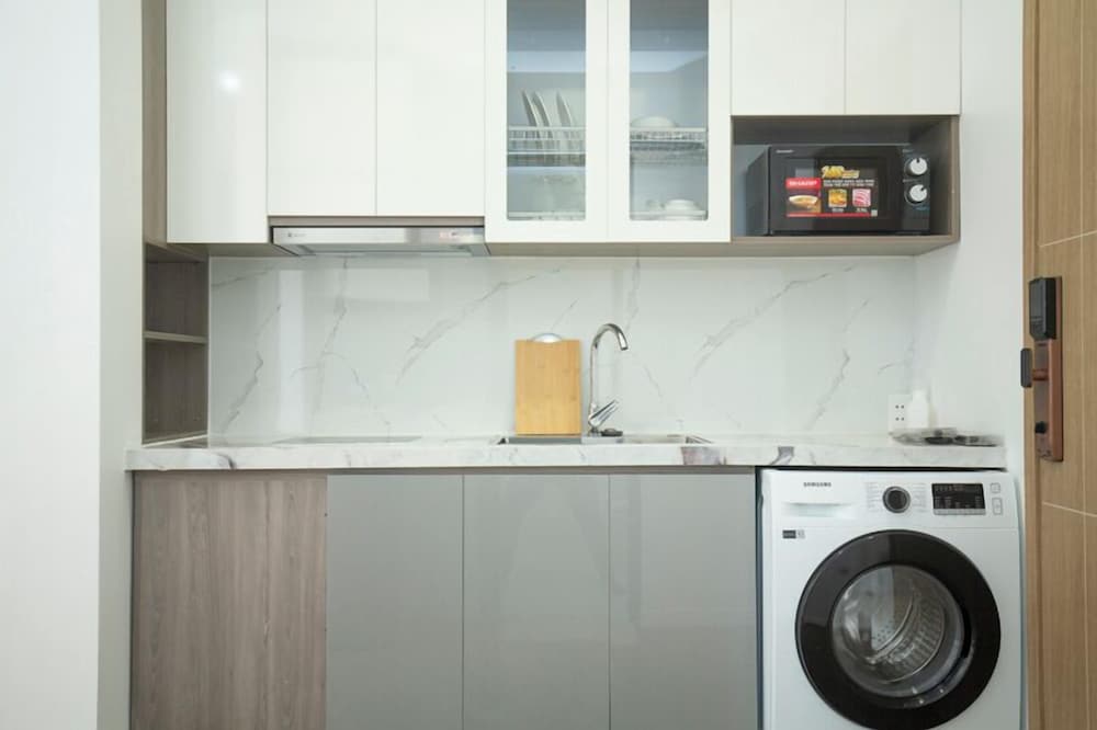 Deluxe Studio, City View