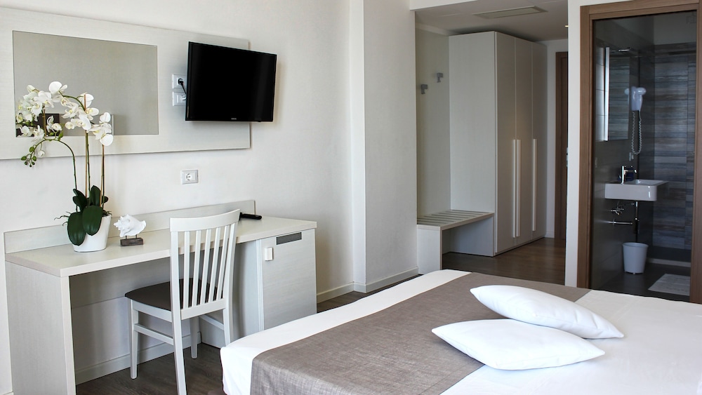 Superior Double Room, Sea View photo 3