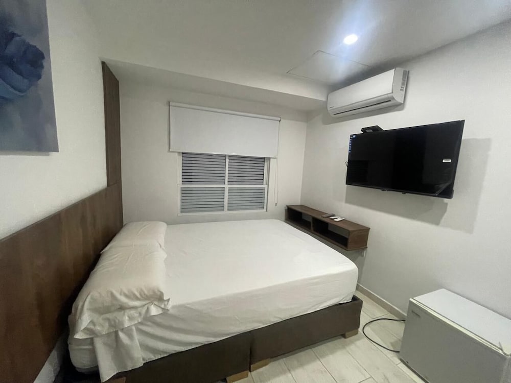 Comfort Single Room, City View