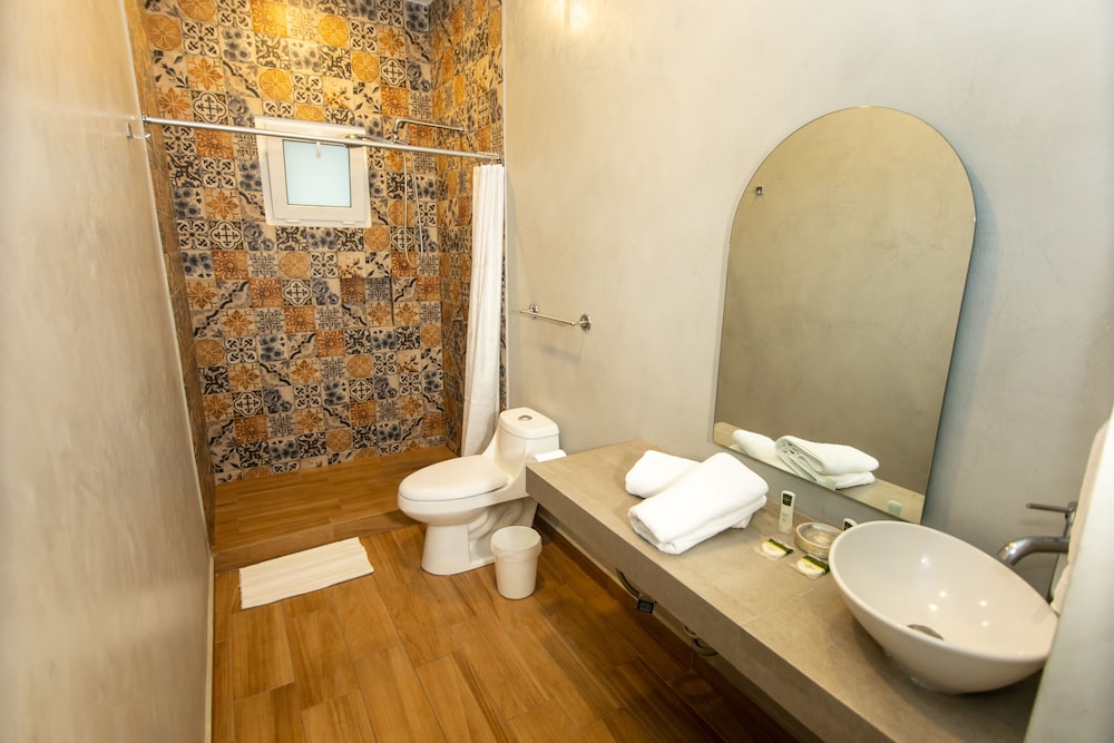 Studio Suite photo 3