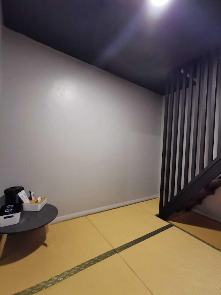 Honeymoon Room