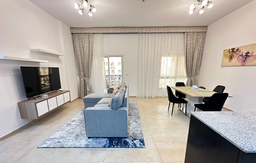 Deluxe Apartment, 2 Bedrooms, Garden View photo 2