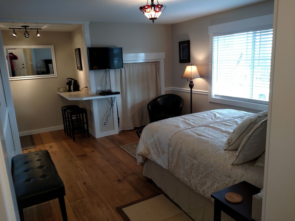Baker View Suite