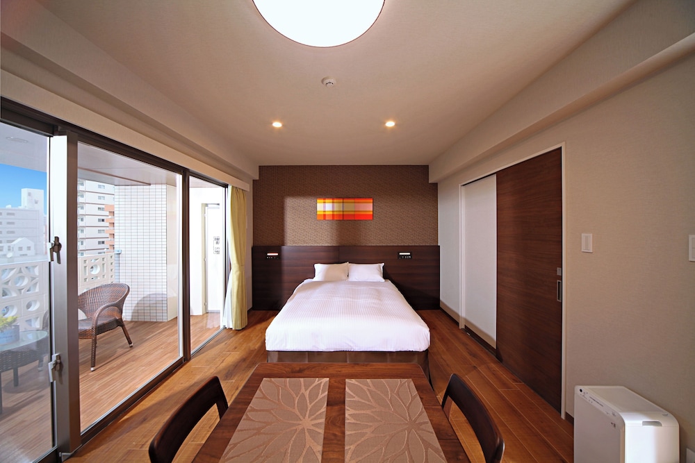 Double Room, 1 Double Bed, Non Smoking, Partial Ocean View, Pet not allowed (8th Floor)