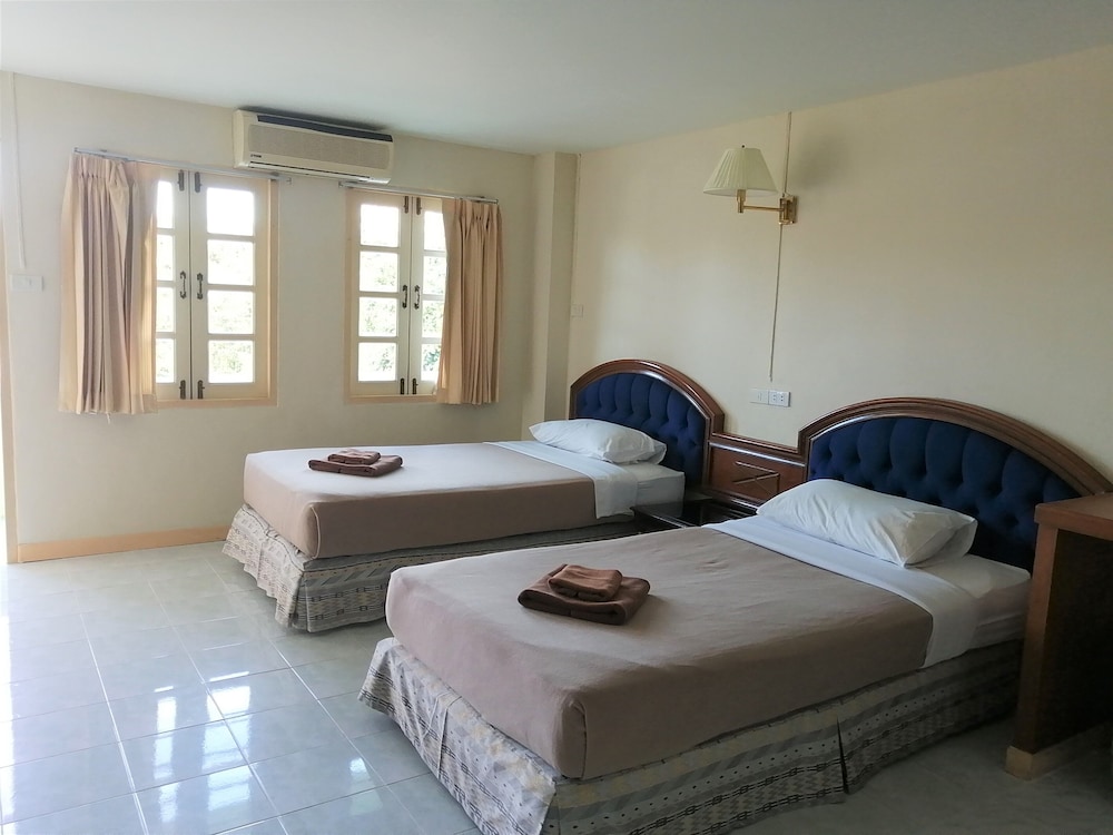 Standard Double or Twin Room photo 1