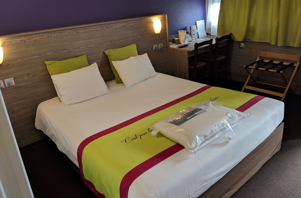 Standard Room, 1 Double Bed - Photo 4