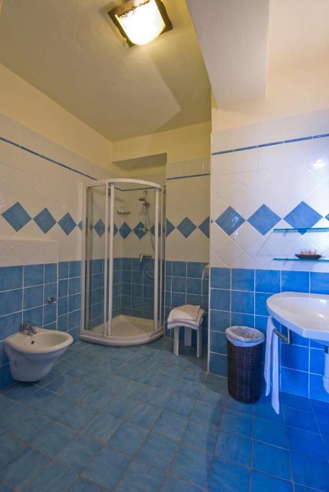 Double or Twin Room, Sea View - Photo 2