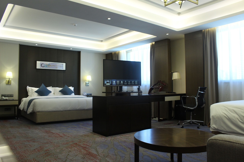 Deluxe Family Room photo 3