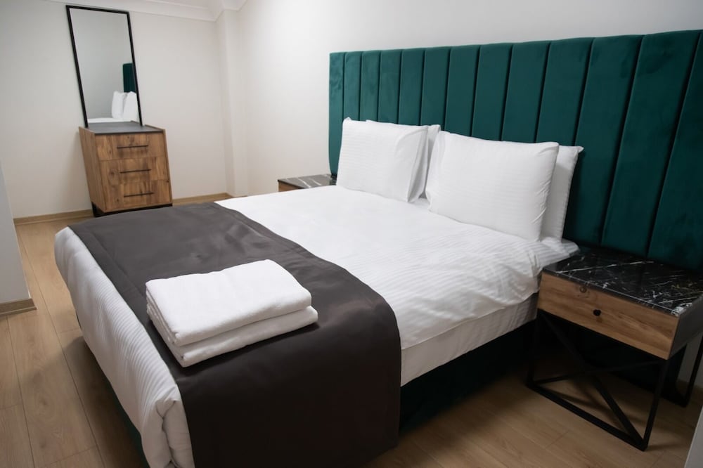 Deluxe Duplex, 2 Bedrooms - Photo 1