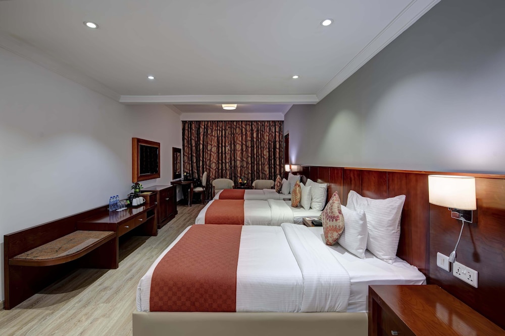 Deluxe Triple Room (Twin) - Photo 1