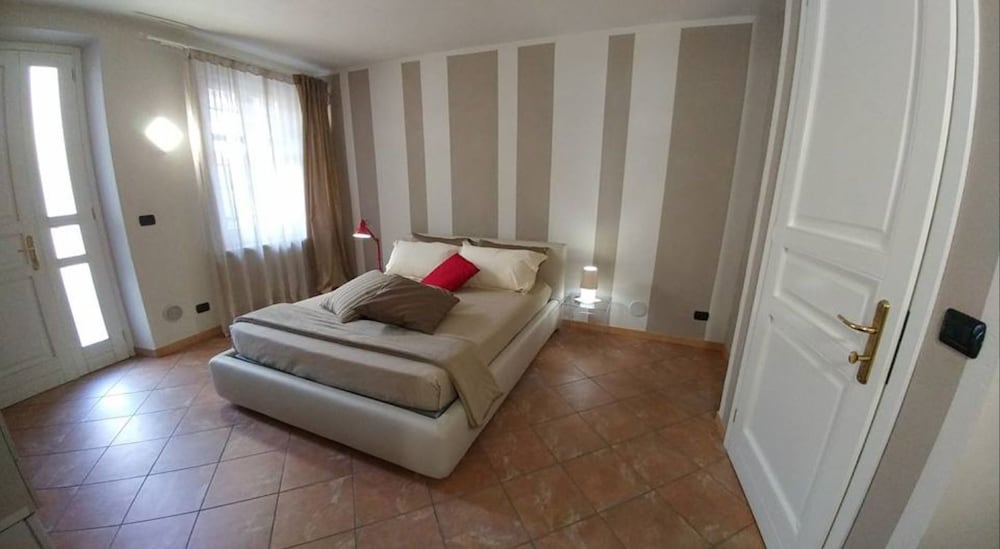 Family Room photo 1