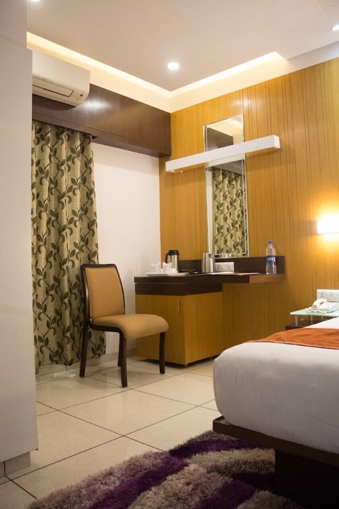 Executive Room, 2 Twin Beds photo 3