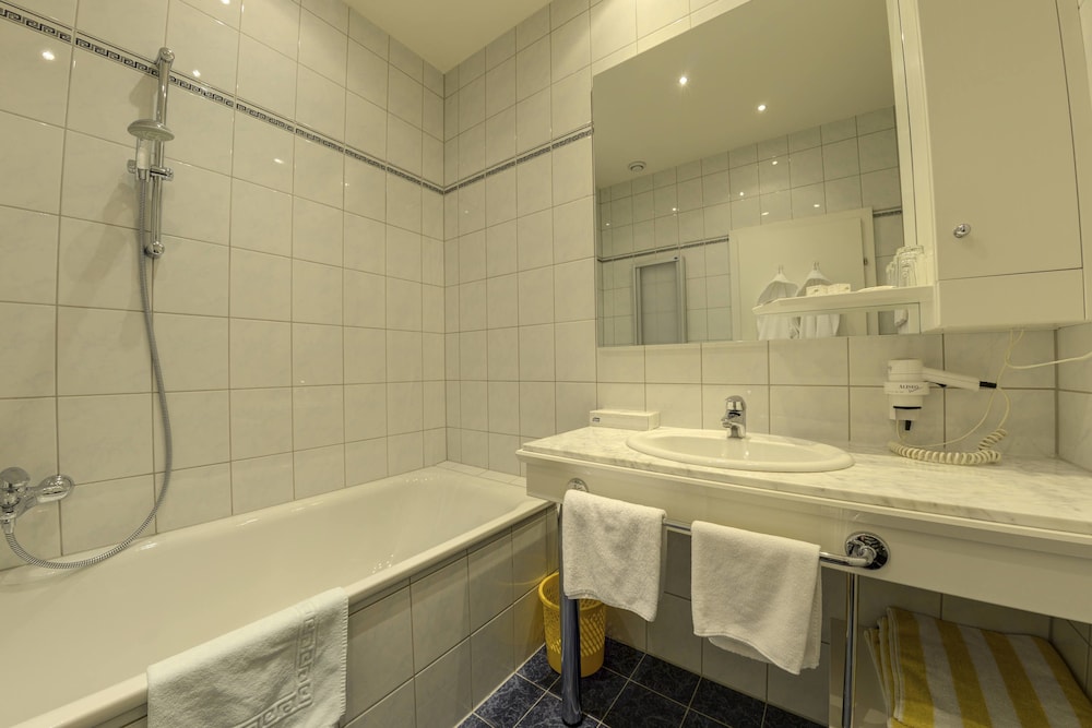 Superior Double Room, 1 Bedroom, Non Smoking, Mountain View photo 2