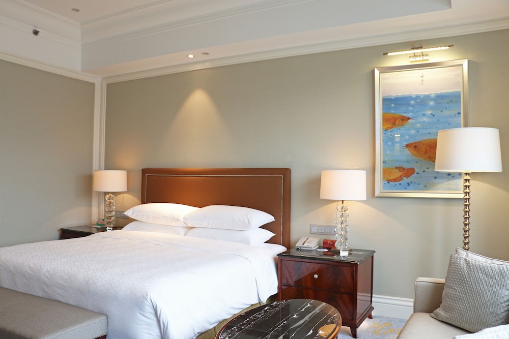 Premier King Room River View photo 3
