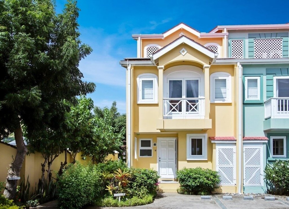 Townhome, 2 Bedrooms photo 2