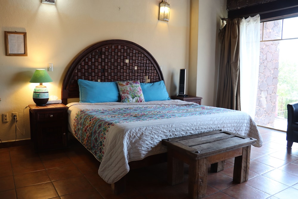 City Room, 1 King Bed, Non Smoking (Noka) photo 1