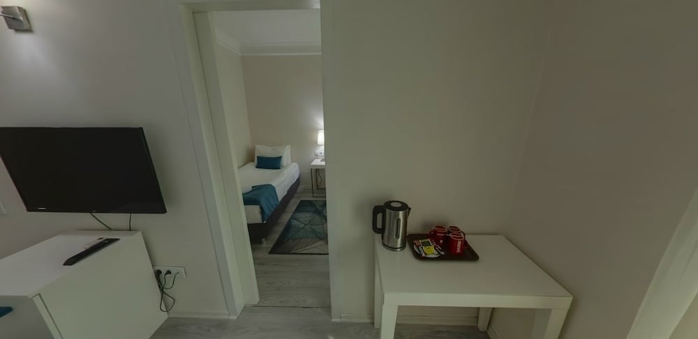 Family Room, Connecting Rooms photo 2