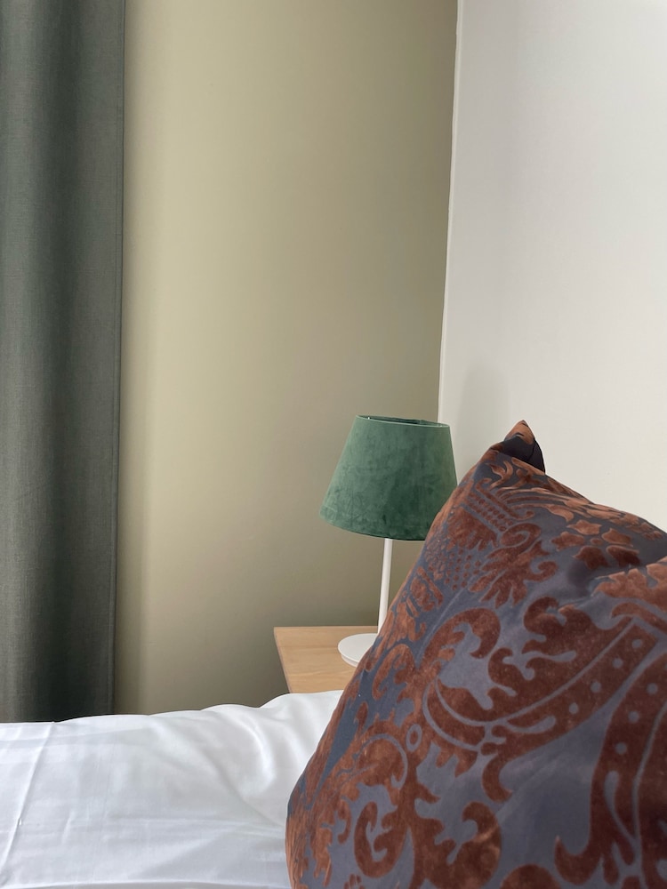 Double Room (Top Floor) photo 2