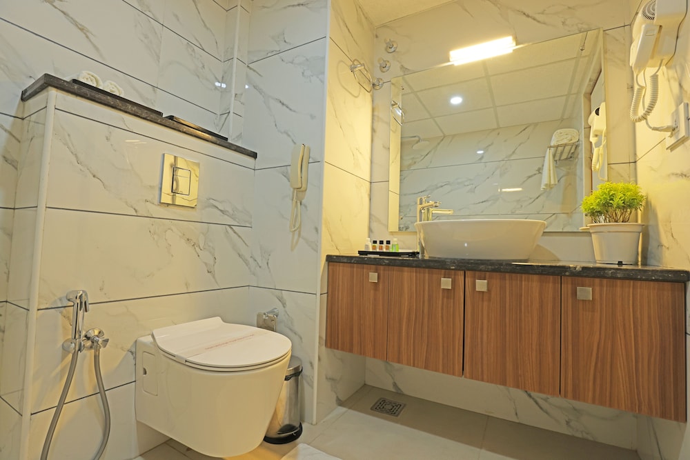 Deluxe Double Room, 1 Bedroom - Photo 4