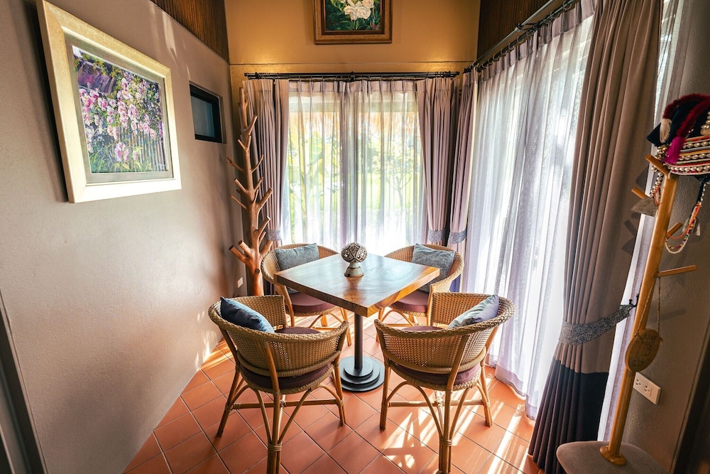 Premium Duplex - Photo 9