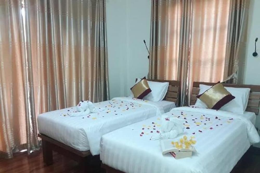 Standard Room photo 2