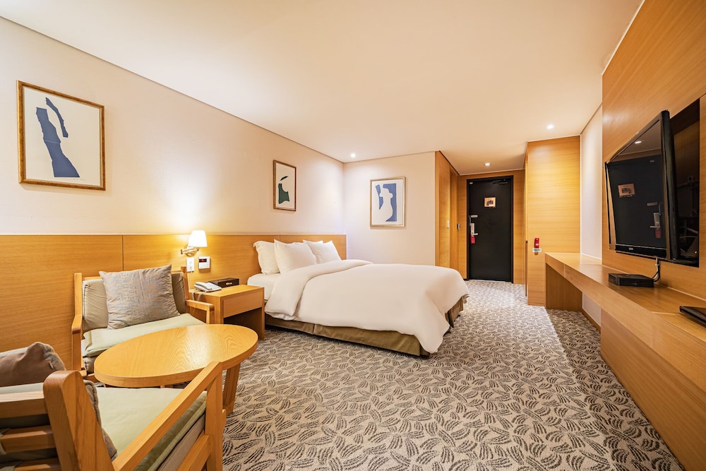 Standard Room photo 2