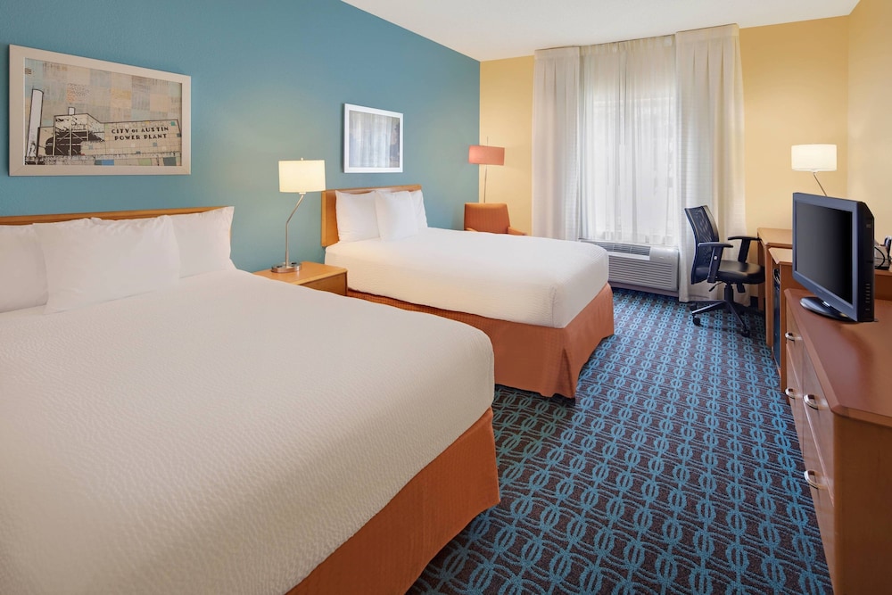 Standard Room, 2 Queen Beds - Photo 1