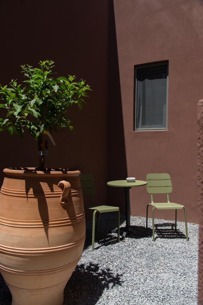 Villa photo 3