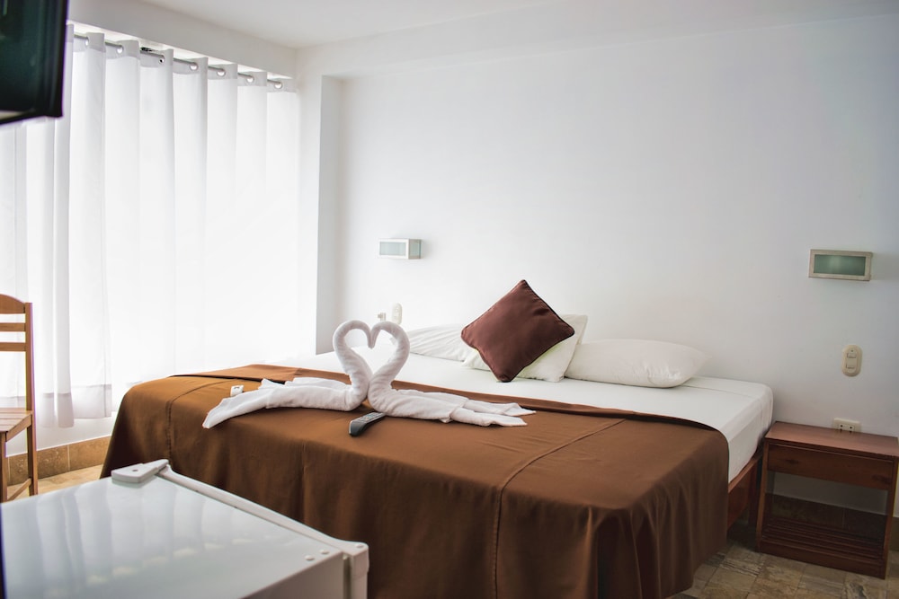 Comfort Suite, 1 King Bed, Accessible photo 1