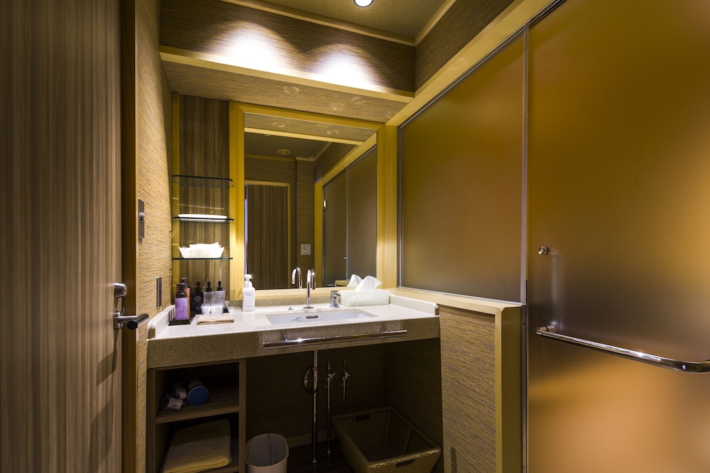 Seseragi Modern Japanese Style Room, No View, [With Yamanshi Wine Lounge Access] photo 3