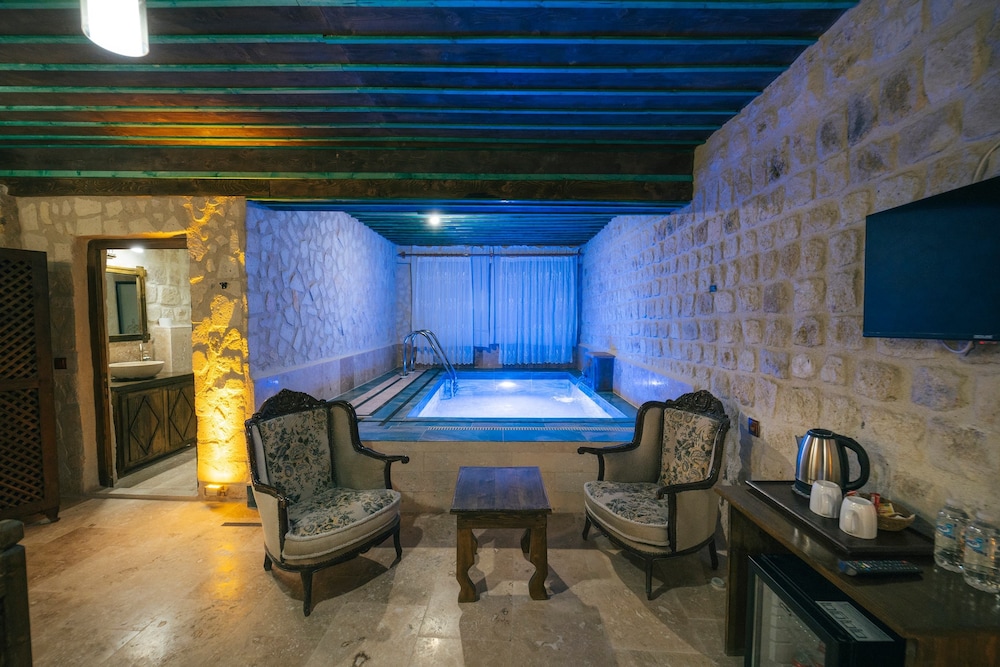 Deluxe Room, Private Pool photo 2