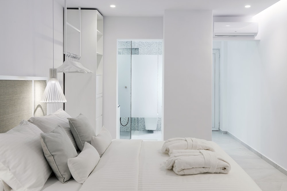 Family Suite, 2 Bedrooms, Sea View - Photo 1