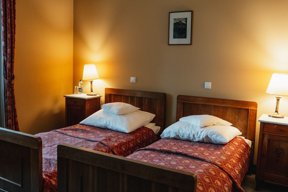 Standard Double or Twin Room - Photo 21