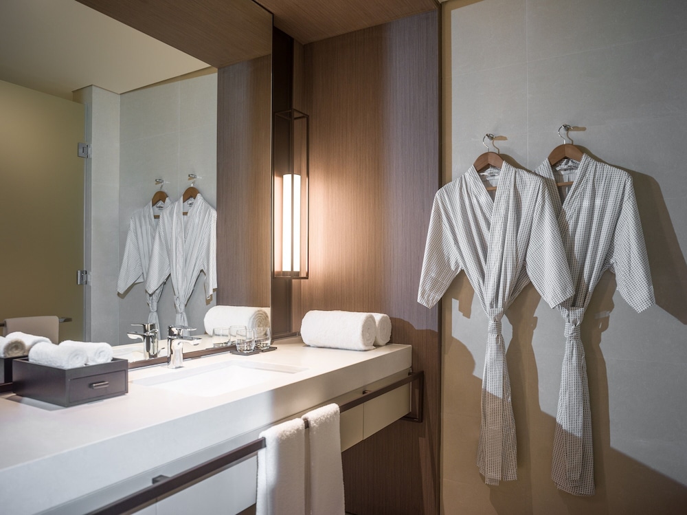 Deluxe Twin Room - Photo 2