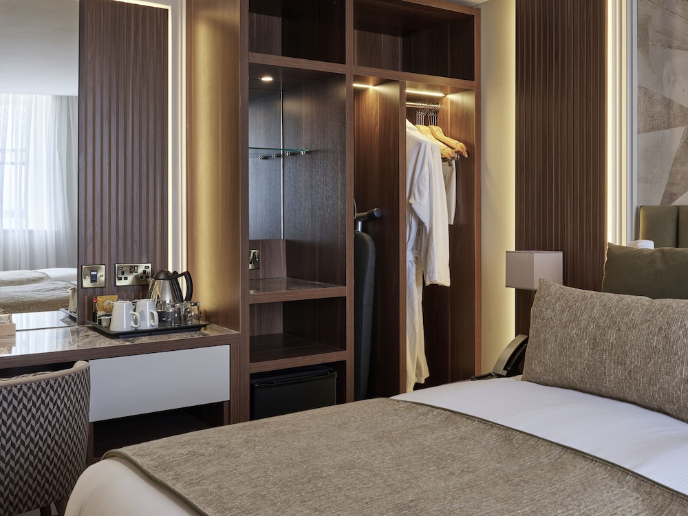 Standard Room, 2 Twin Beds, Non Smoking - Photo 2