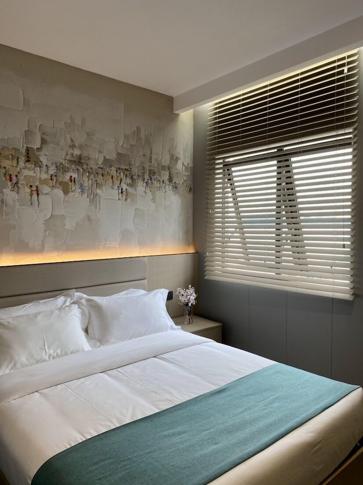 Standard Single Room, 1 Bedroom, Non Smoking, City View photo 2