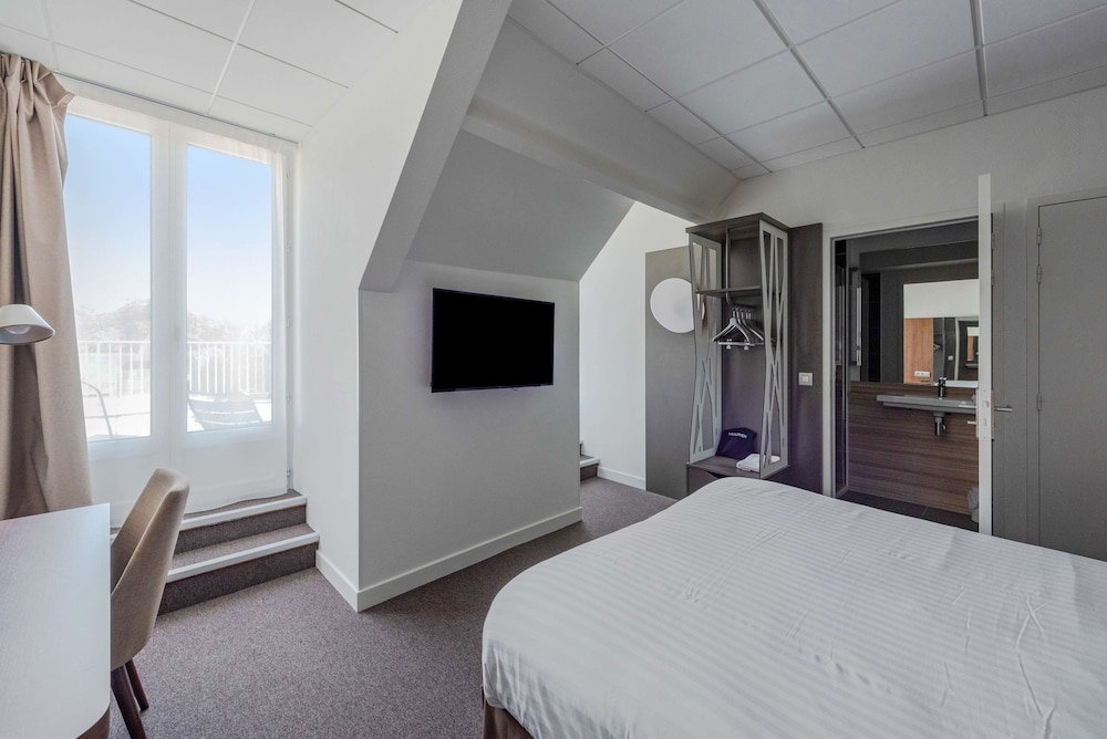 Standard Room, Multiple Beds - Photo 5