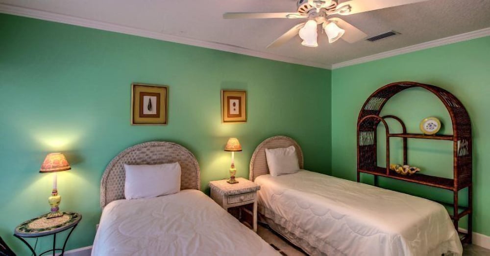 Villa photo 3
