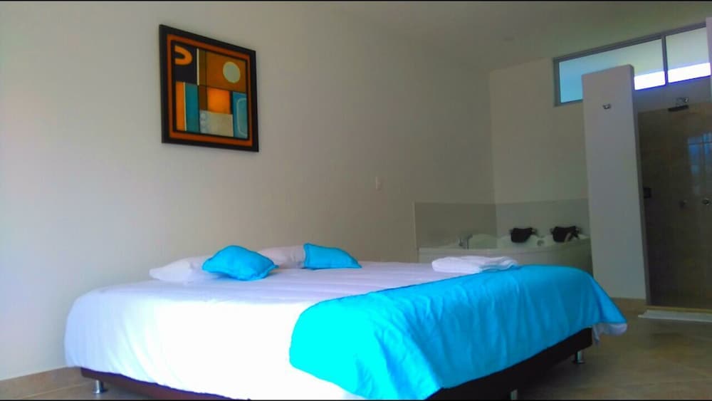 Triple Room, 5 Bedrooms photo 1